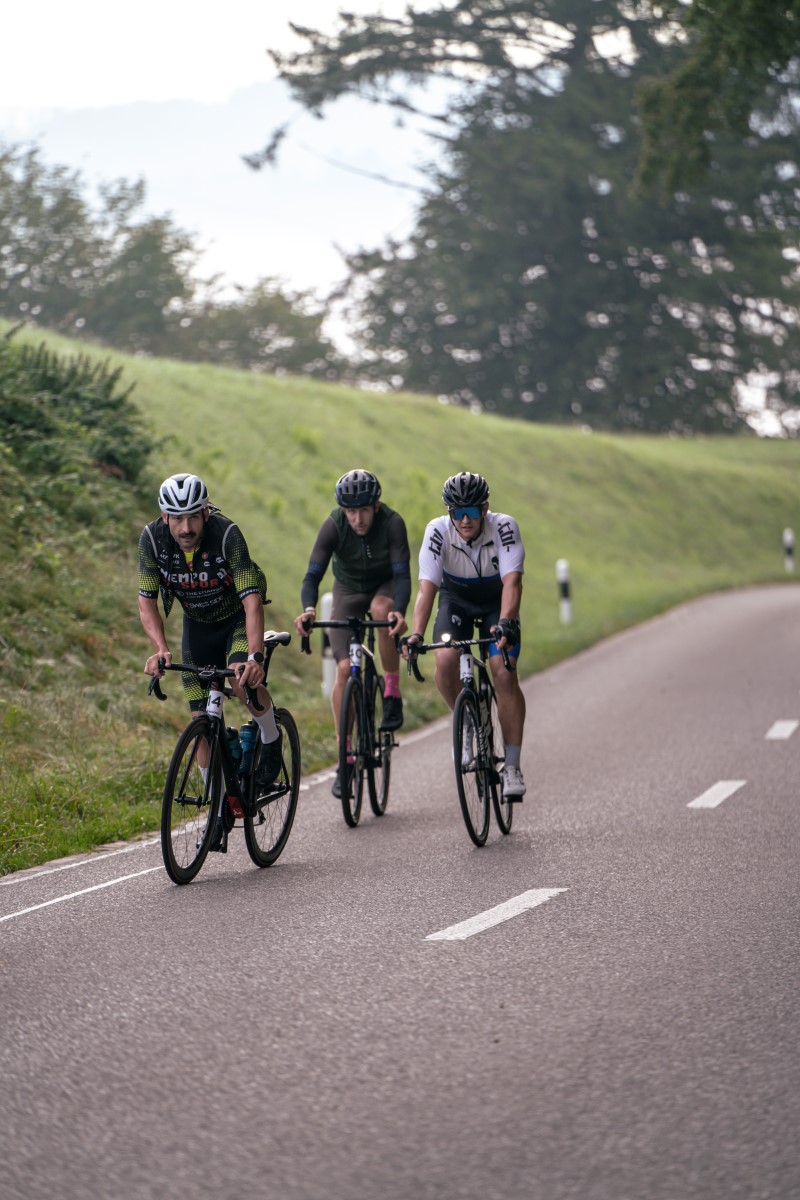 Drei Fahrradfahrer am Bärgevent 2023.